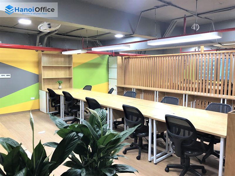 Hot desk in Coworking Space - Rent an office for a day